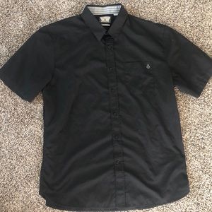 Volcom button up